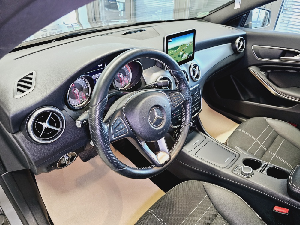 Mercedes-Benz CLA 200  bei Hoffmann Automobile in Wolfsburg kaufen und sofort mitnehmen - Bild 13