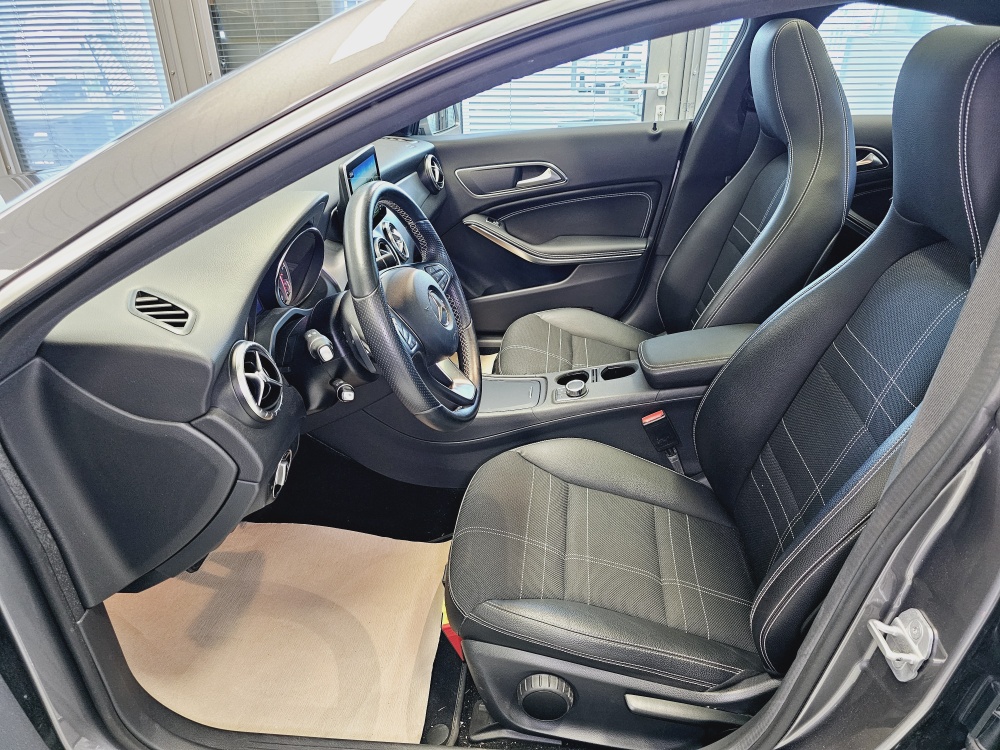 Mercedes-Benz CLA 200  bei Hoffmann Automobile in Wolfsburg kaufen und sofort mitnehmen - Bild 14