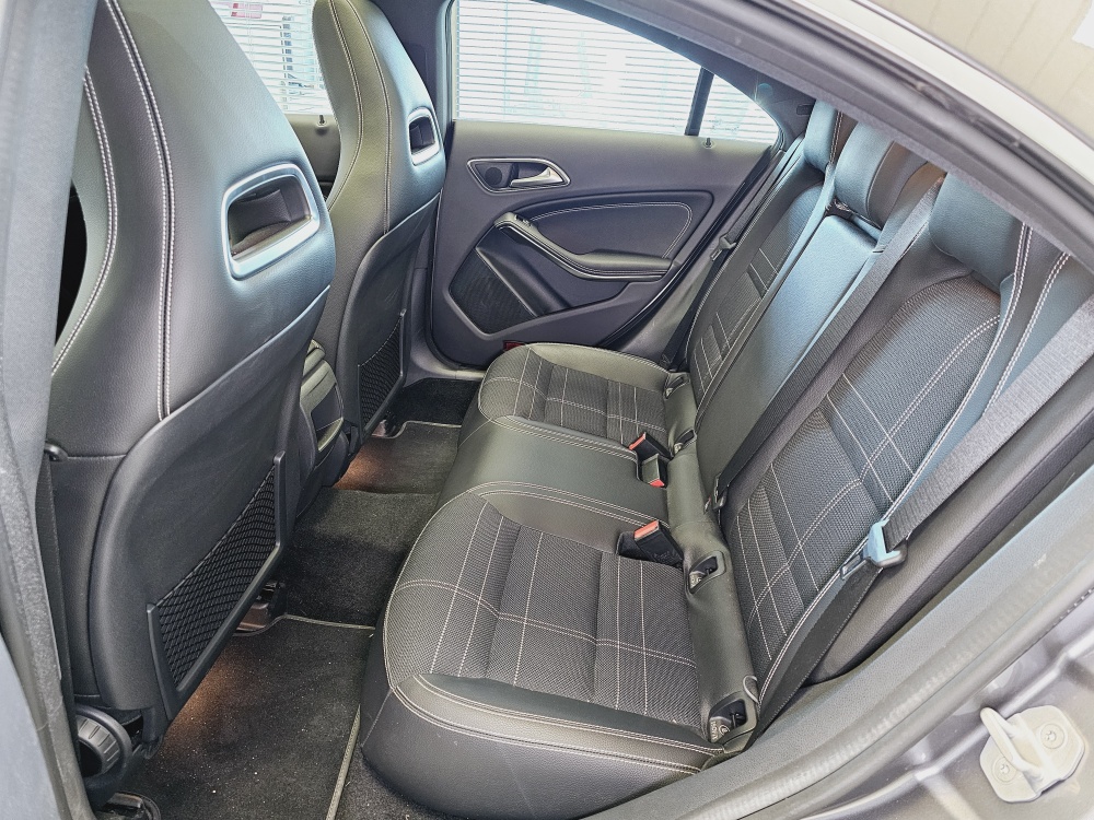 Mercedes-Benz CLA 200  bei Hoffmann Automobile in Wolfsburg kaufen und sofort mitnehmen - Bild 4