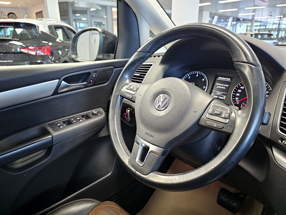 VW Sharan  bei Hoffmann Automobile in Wolfsburg kaufen und sofort mitnehmen - Bild 18
