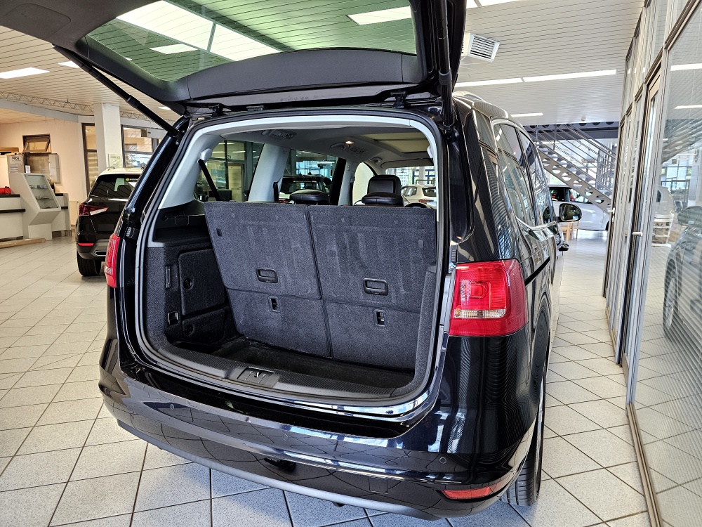 VW Sharan  bei Hoffmann Automobile in Wolfsburg kaufen und sofort mitnehmen - Bild 2
