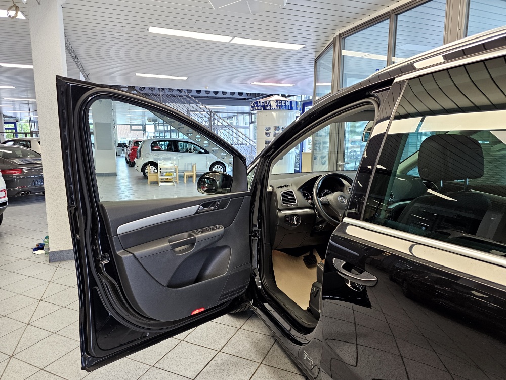 VW Sharan  bei Hoffmann Automobile in Wolfsburg kaufen und sofort mitnehmen - Bild 22