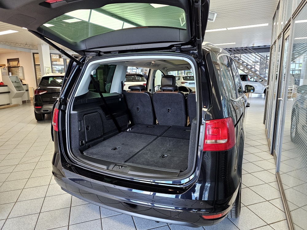 VW Sharan  bei Hoffmann Automobile in Wolfsburg kaufen und sofort mitnehmen - Bild 3