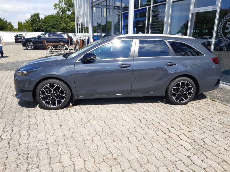 Kia/cee'd Sportswagon