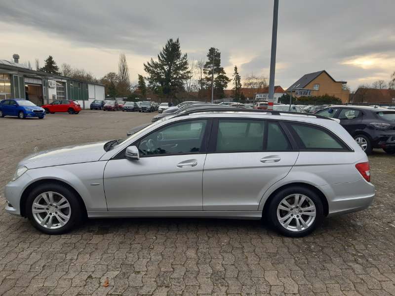 Mercedes-Benz/C 180 T
